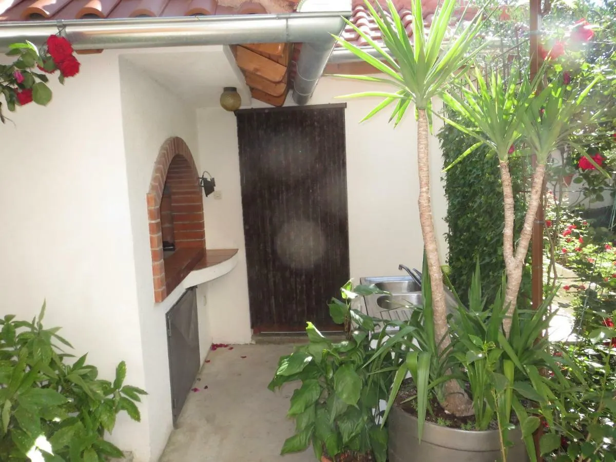 Apartmani Milena Biograd Na Moru Croatia